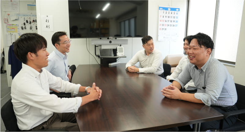 帰社・事務作業の様子